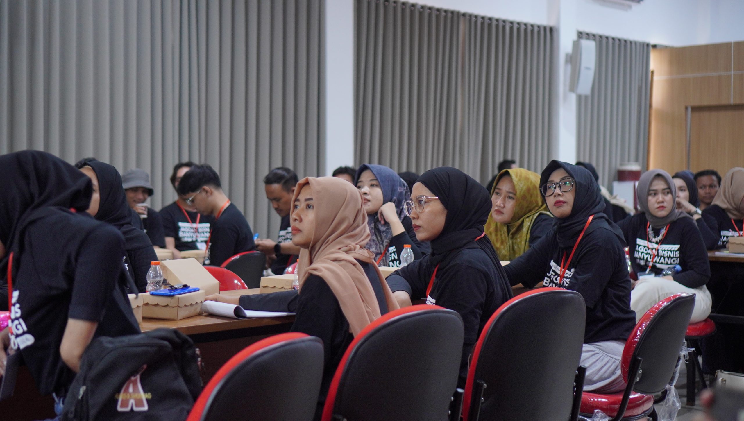 Optimasi Sosial media untuk Marketing Online Cafe