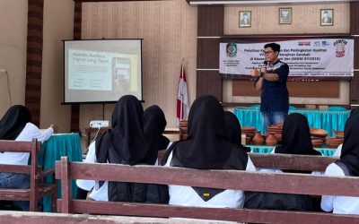 Membangun Potensi Gerabah Banyuwangi dengan Digital Marketing, Pelatihan Seru di Kawasan Geopark Ijen