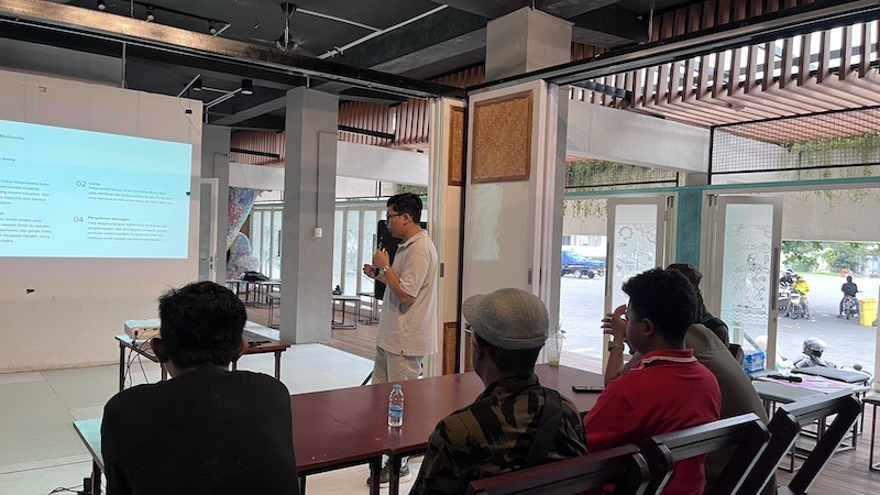 Naik Kelas Academy - Pemasaran Online di Banyuwangi